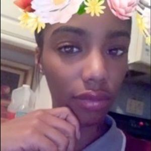 Meet your Posher, Khaleah